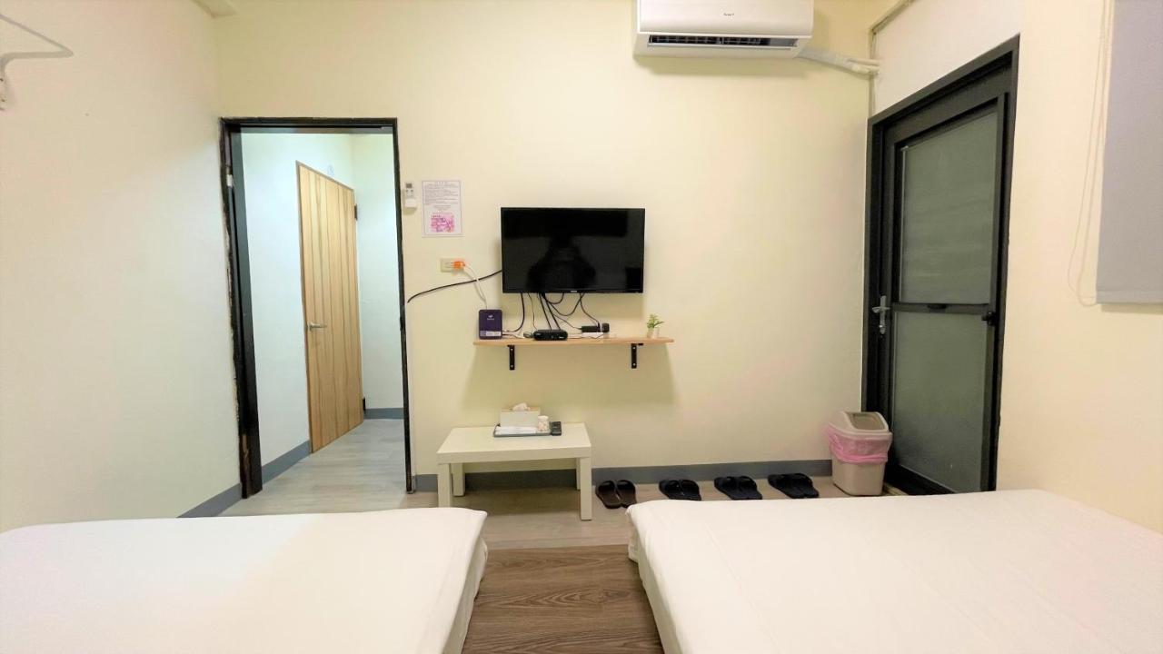 Fengjia AS House Apartment Taichung Bagian luar foto